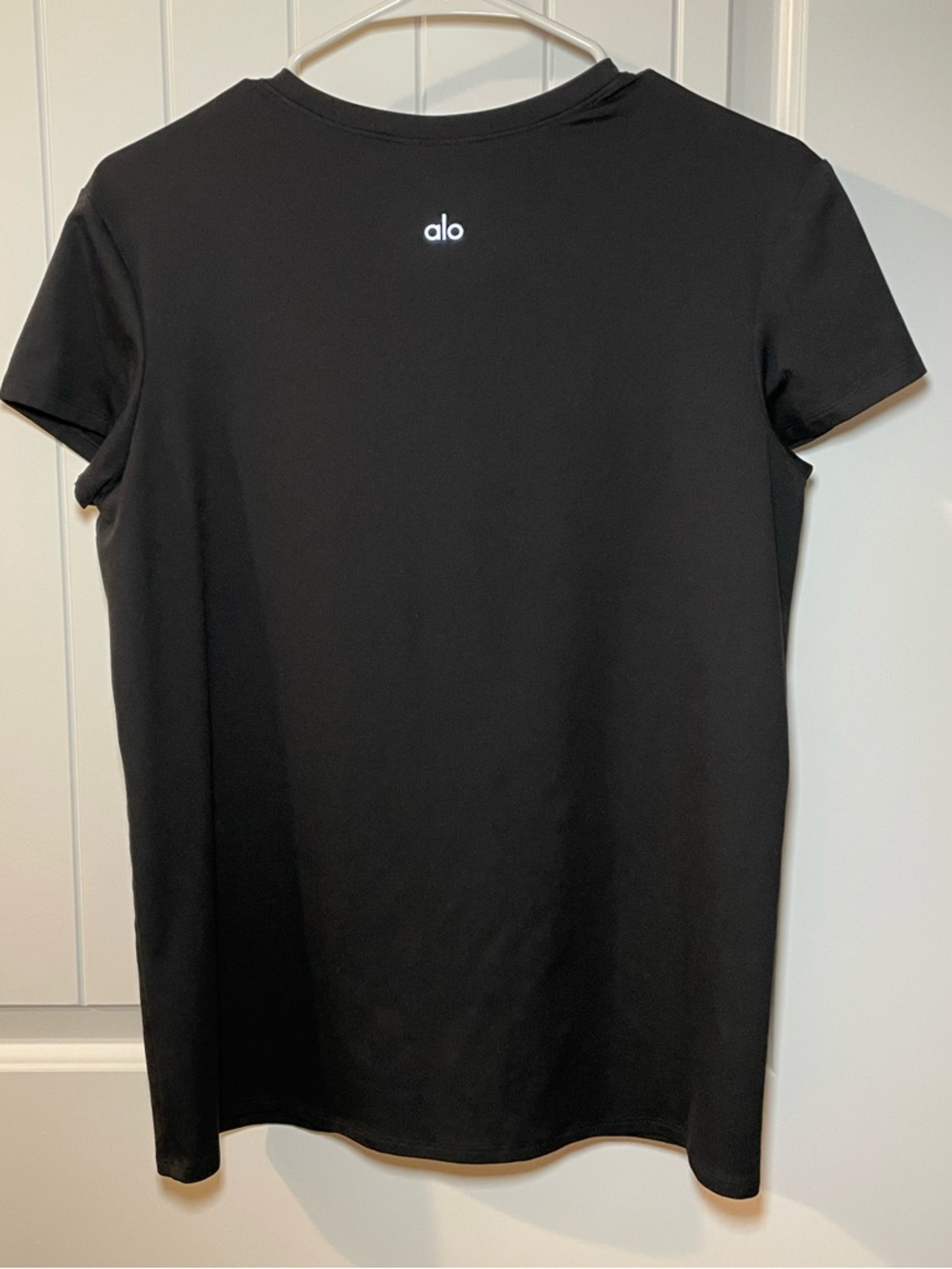 Alosoft Finesse Tee in Black - Picture 4 of 7